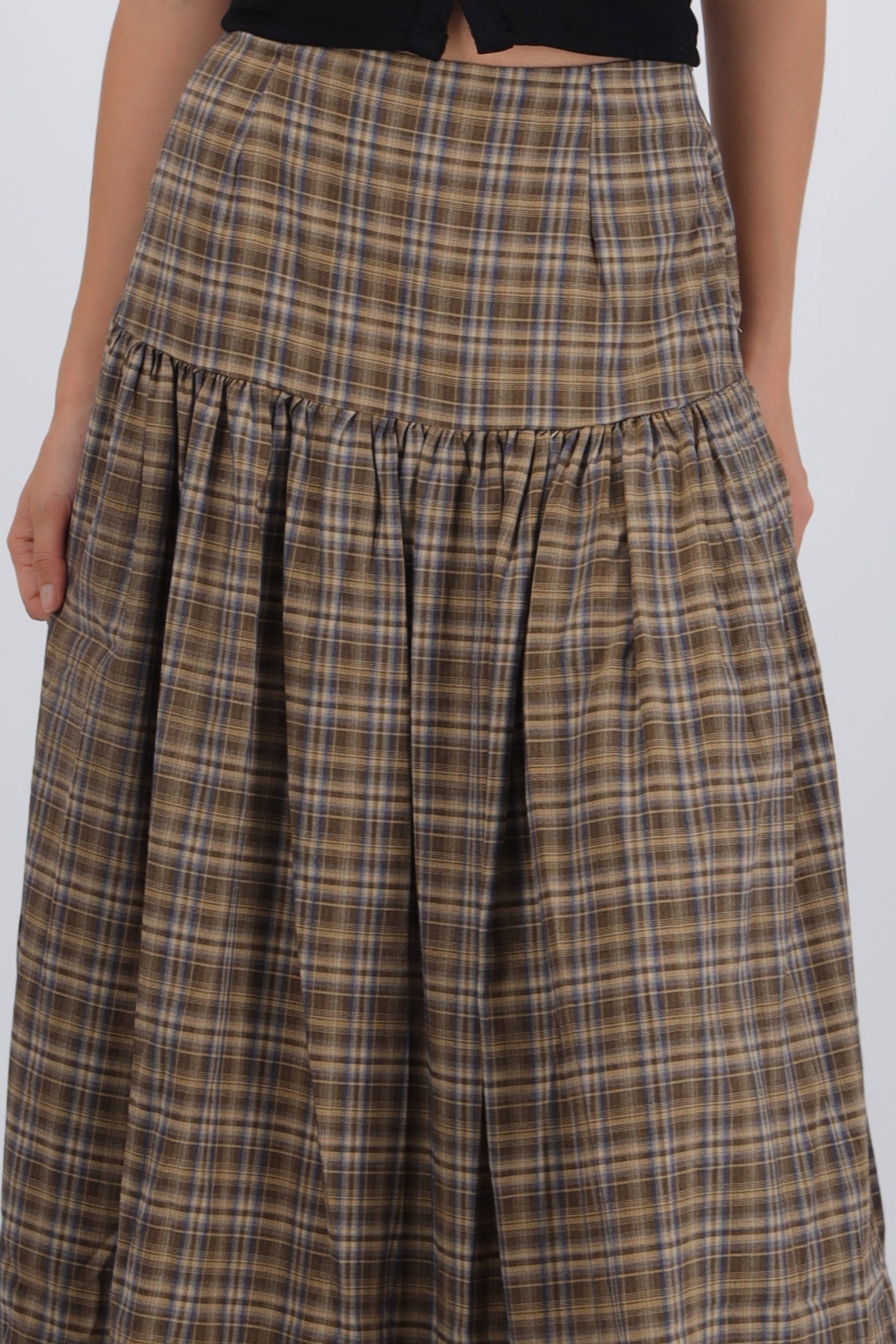 Falda maxi cuadros detalle corte