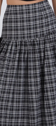 Falda maxi cuadros detalle corte
