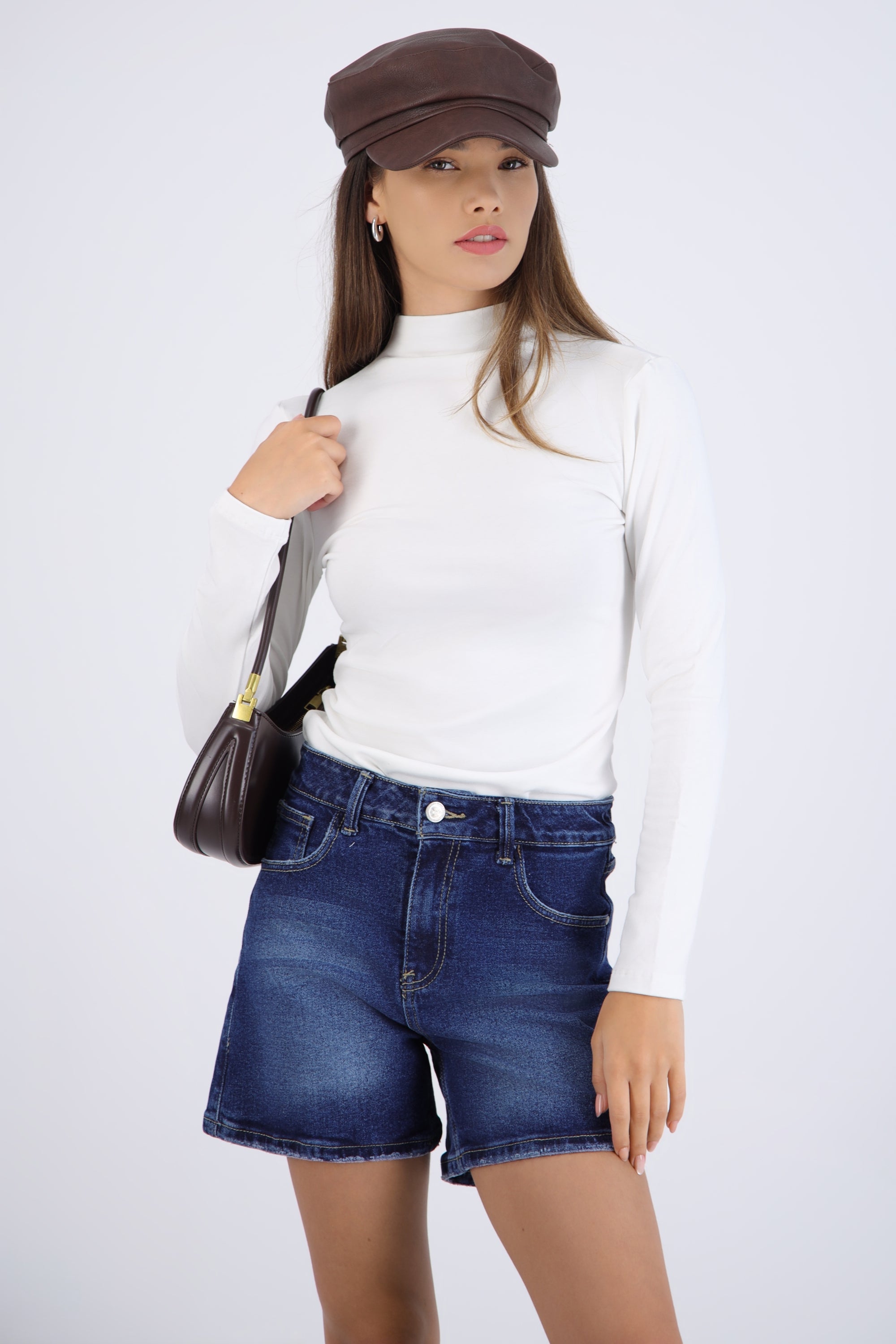 Top manga larga cuello alto BLANCO