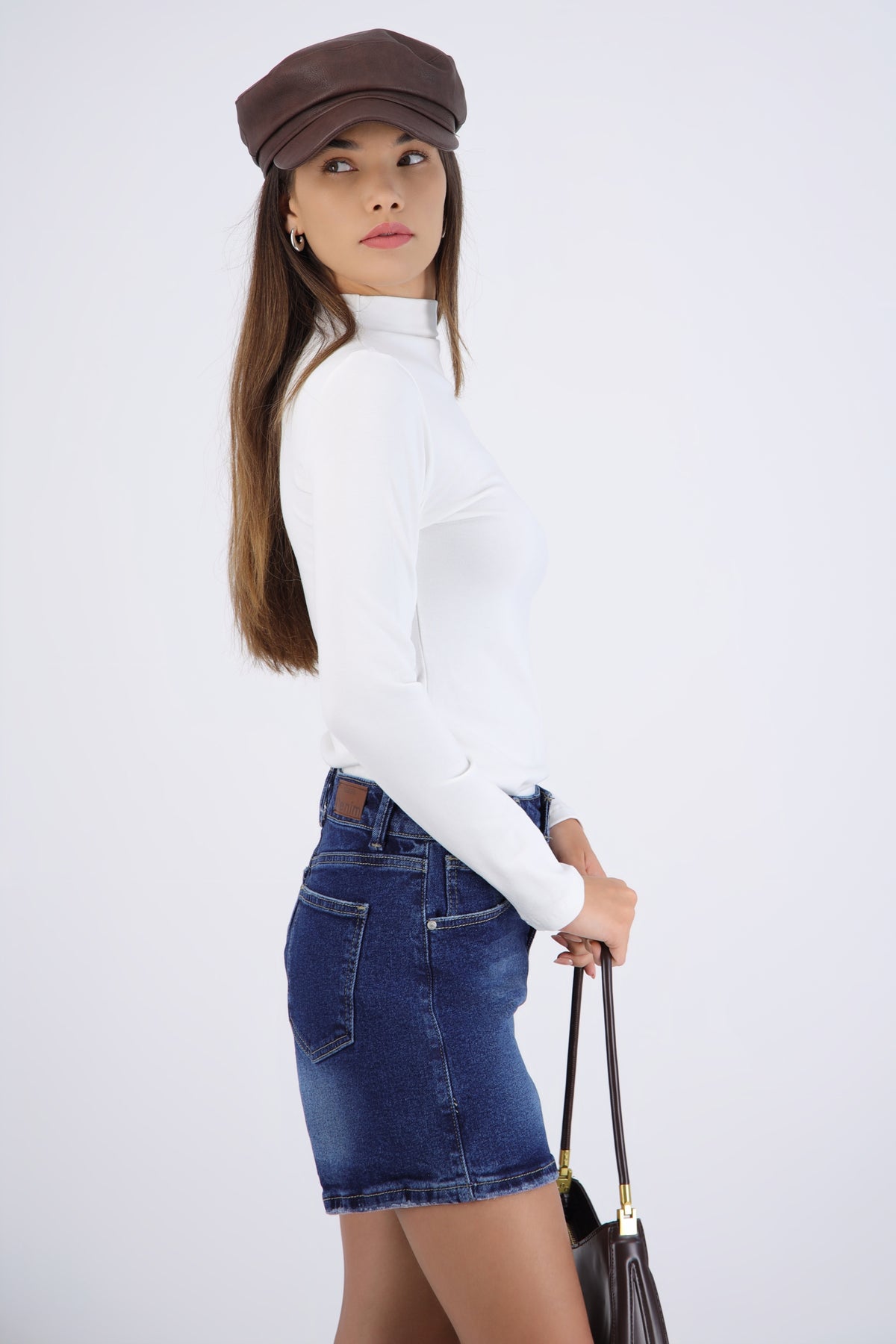 Top manga larga cuello alto BLANCO