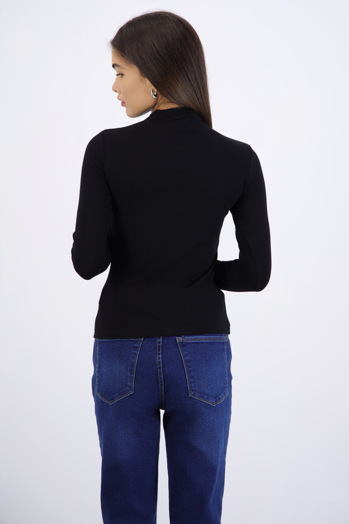Top manga larga cuello alto NEGRO