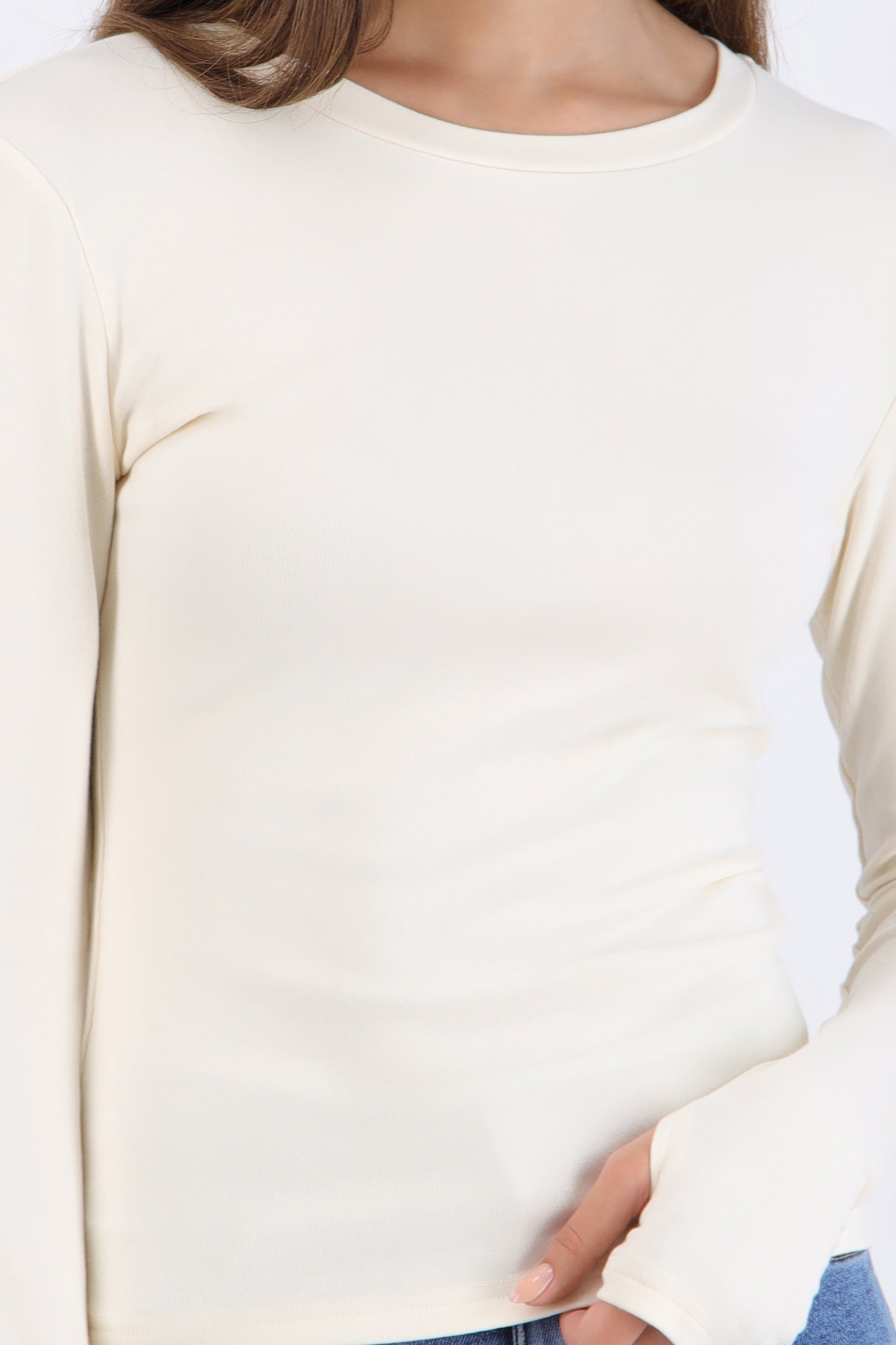Top manga larga cuello redondo CREMA