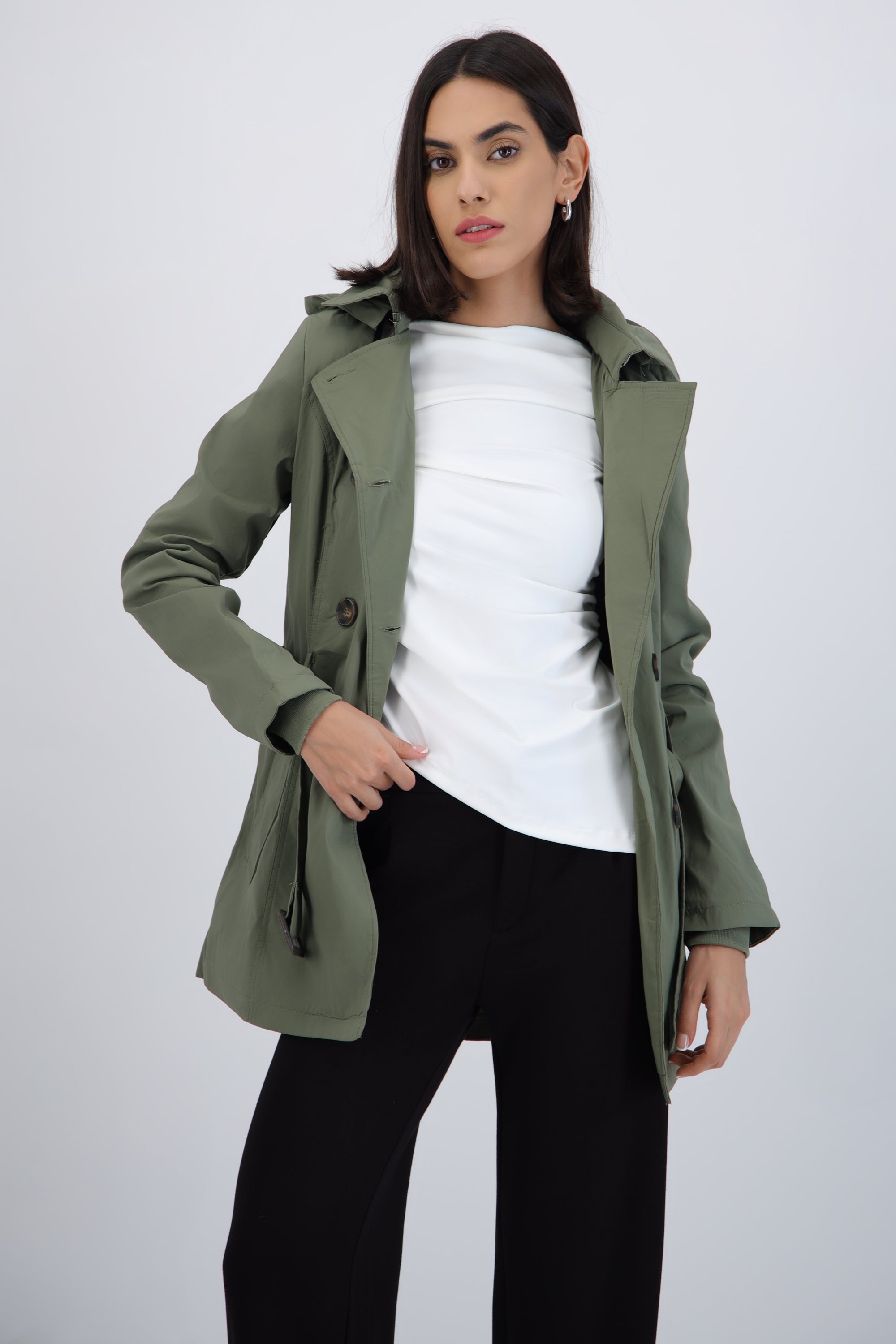 Gabardina midi con peluche detalle botones
