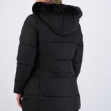 Puffer larga detalle gorro peluche