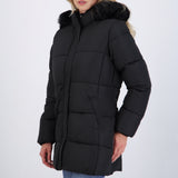 Puffer larga detalle gorro peluche