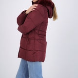 Puffer larga detalle gorro peluche