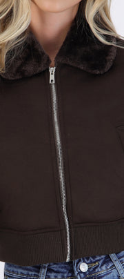 Bomber detalle peluche