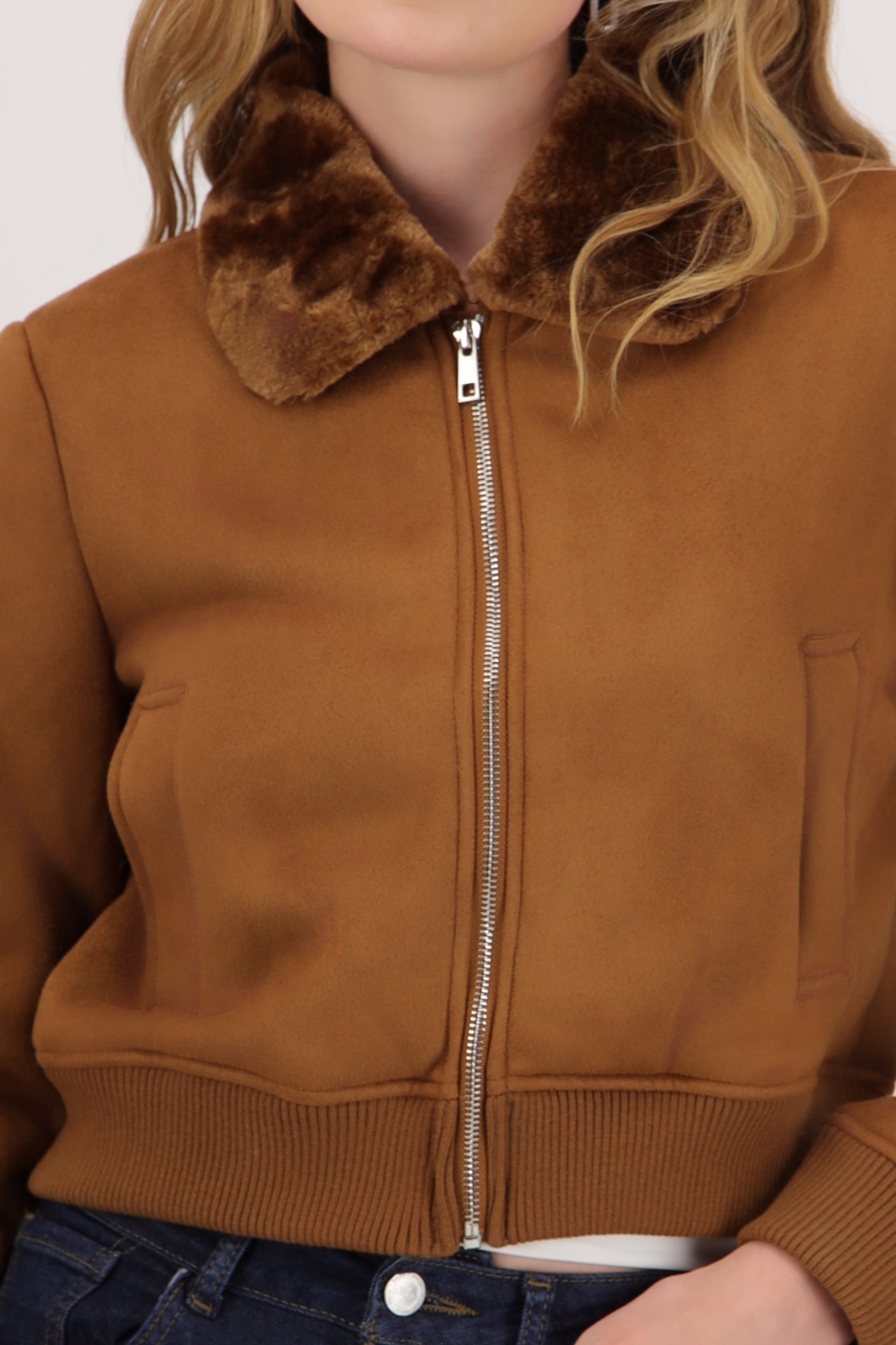 Bomber detalle peluche CAMELLO