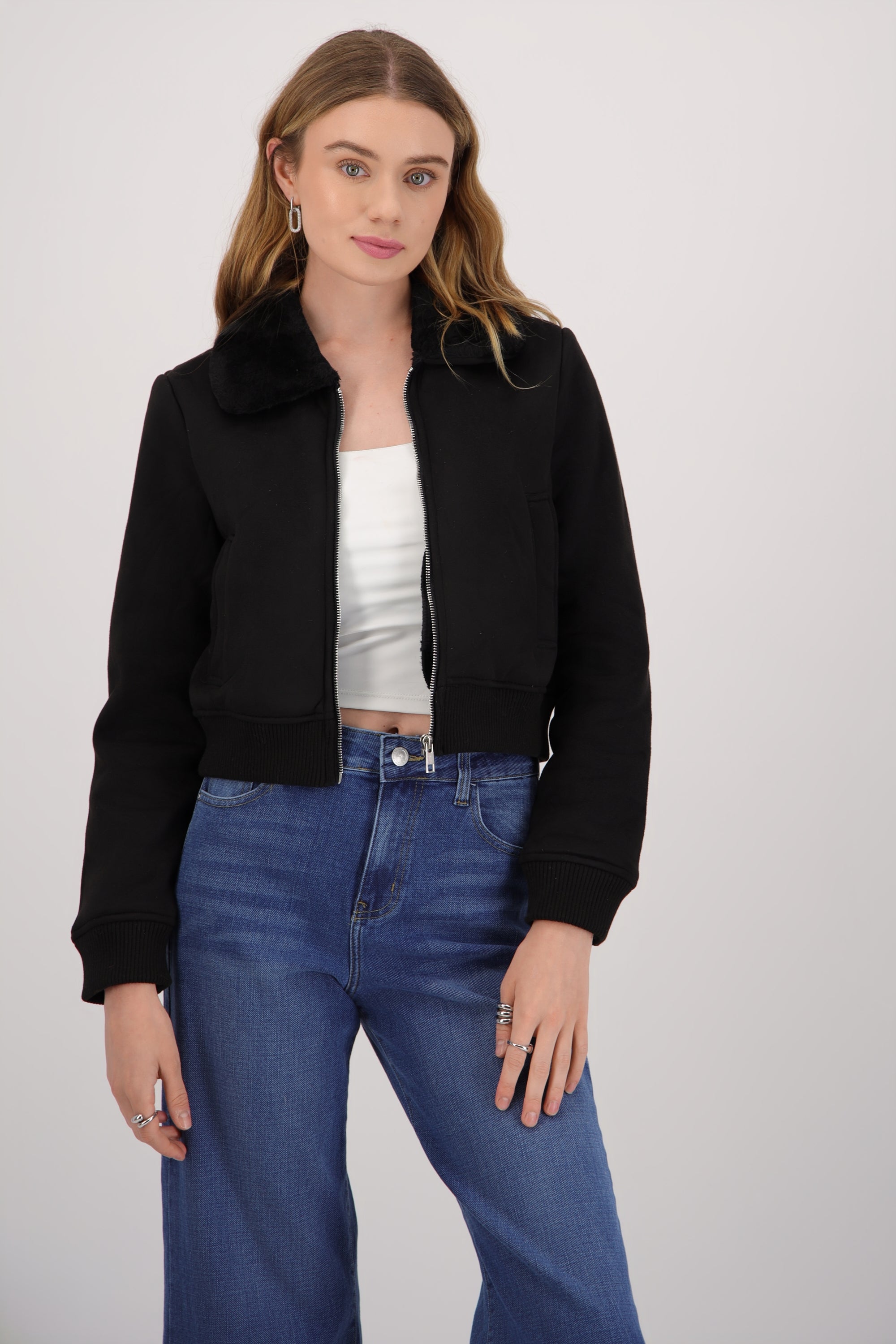 Bomber detalle peluche NEGRO