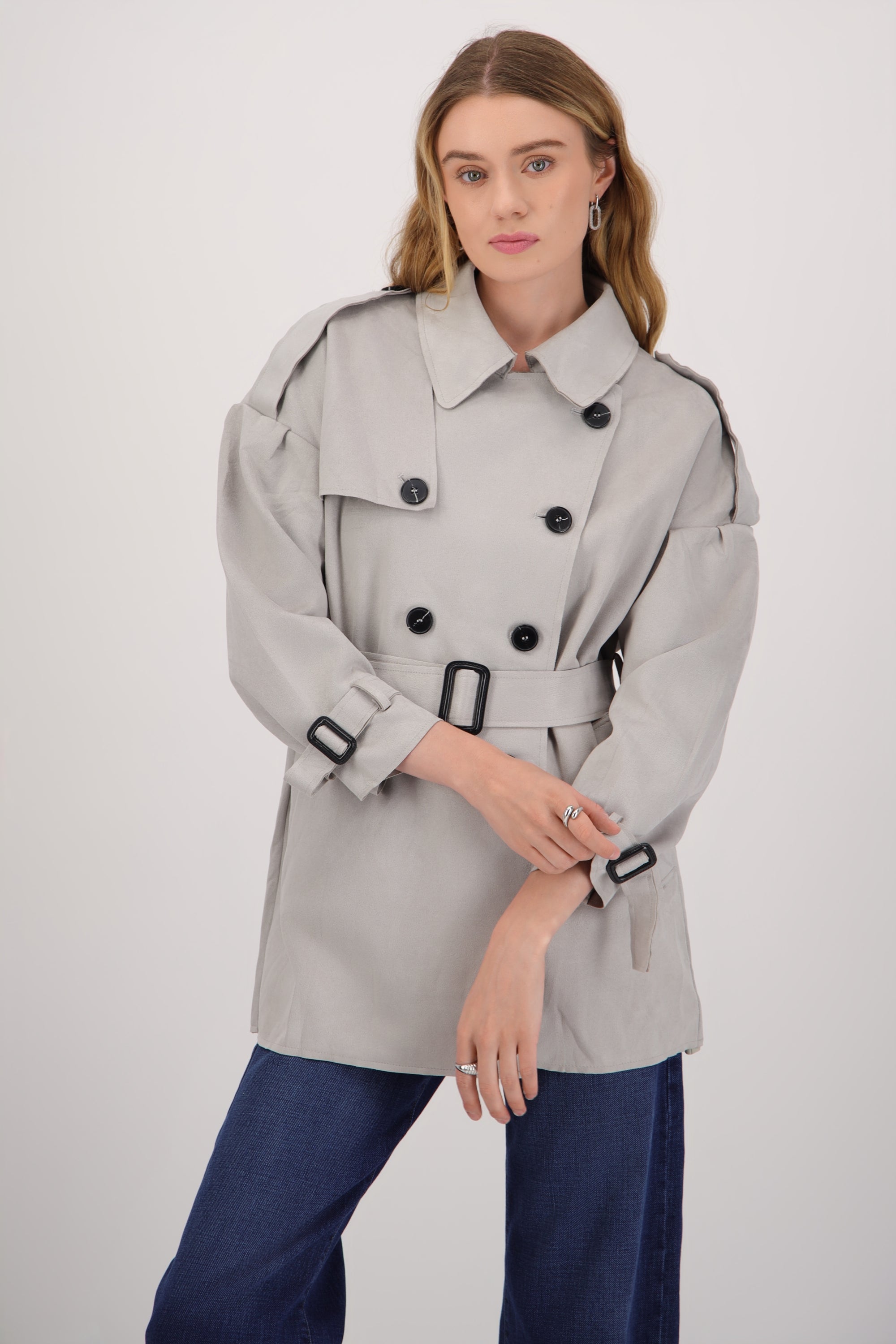 Gabardina suede detalle cinturon GRIS
