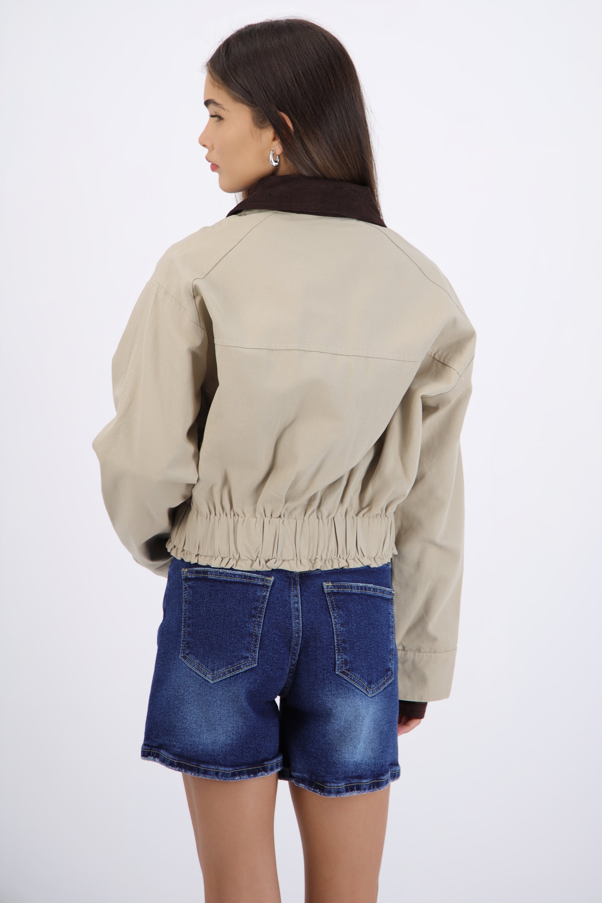 Chamarra ligera detalle cuadros BEIGE