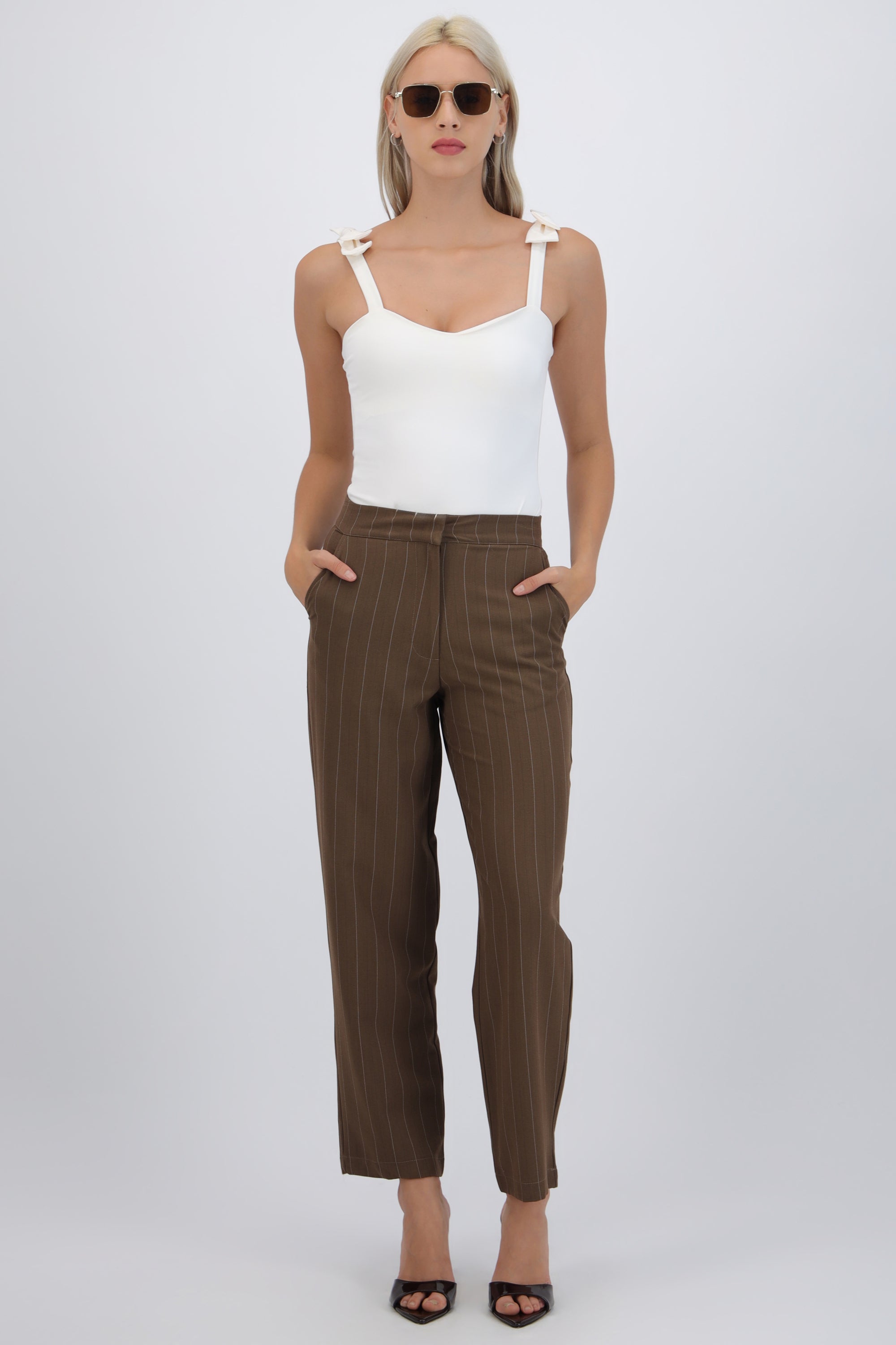 Pantalón liso rayas