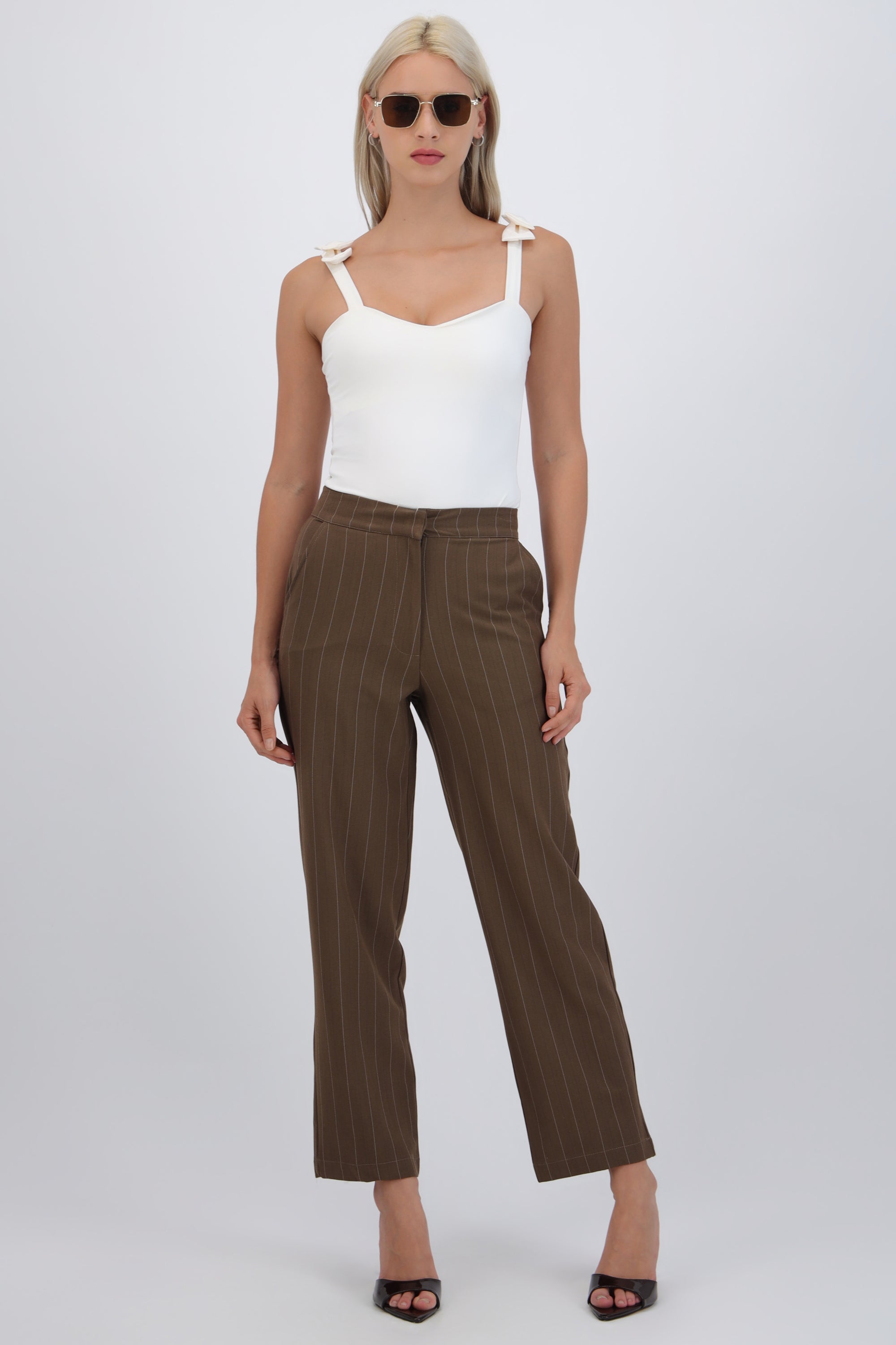 Pantalón liso rayas