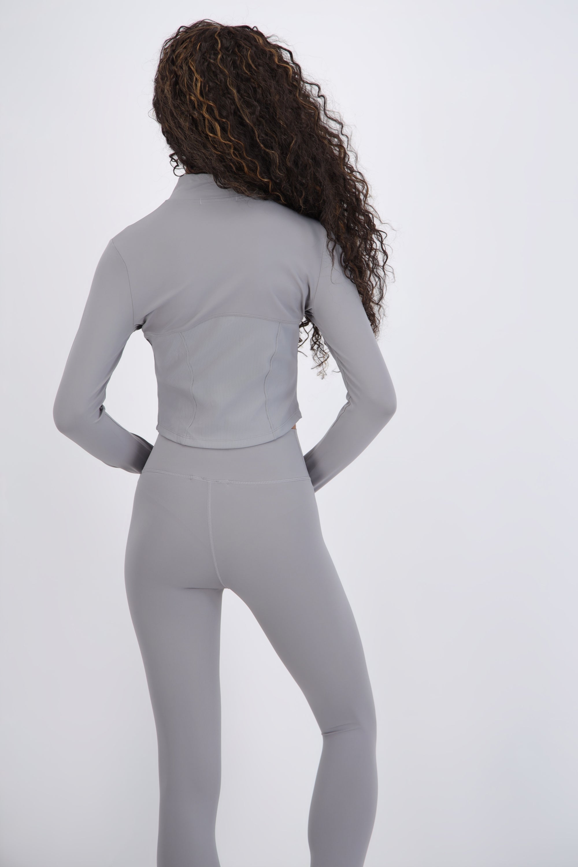 Chamarra deportiva lisa