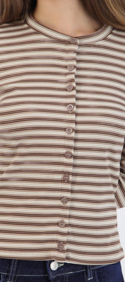 Top manga larga detalle botones