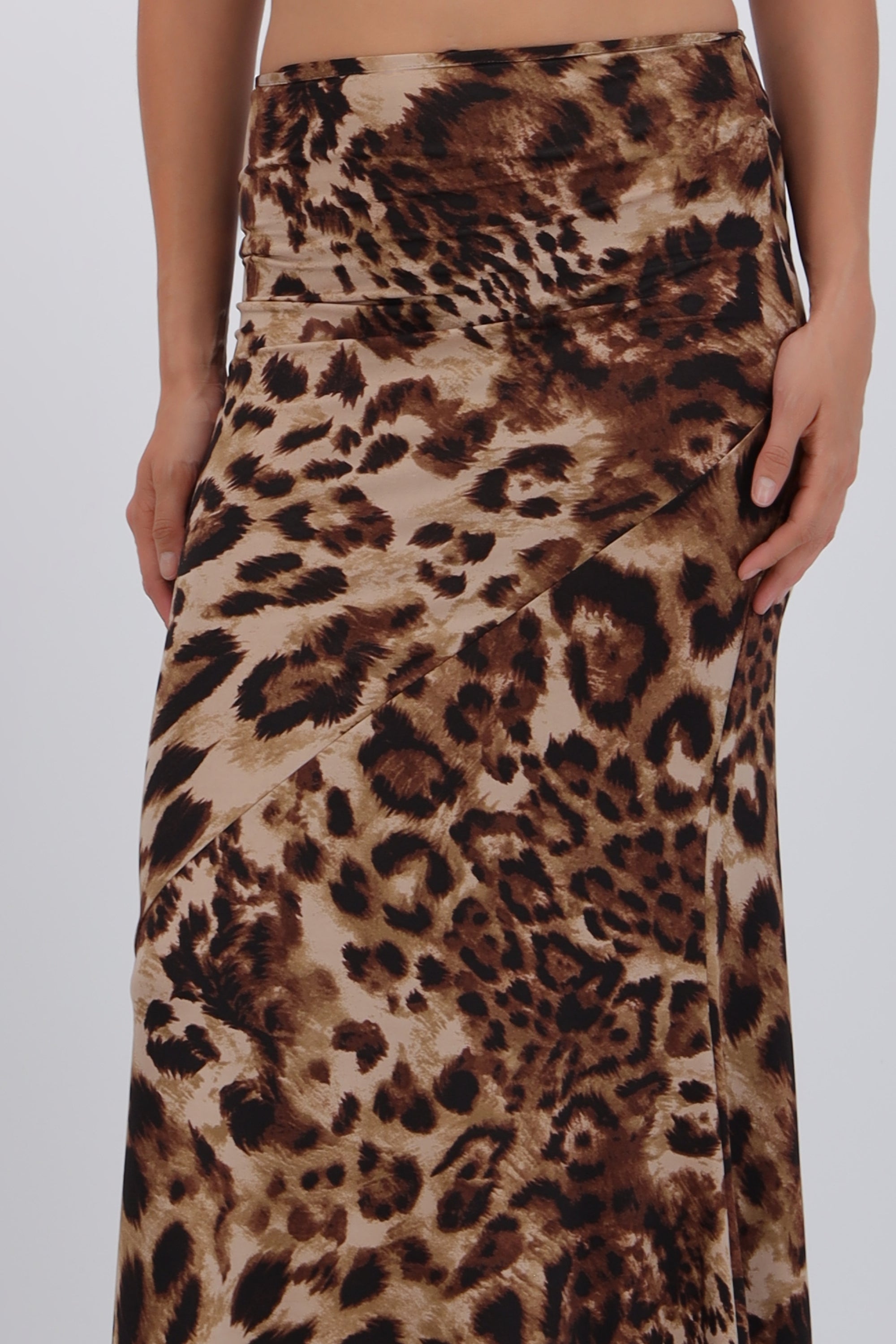 Falda maxi estampado animal print CAFE COMBO