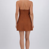 Vestido halter detalle cortes