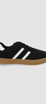 Tenis casual rayas puntera suede