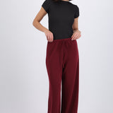 Pantalón amplio detalle jareta