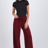Pantalón amplio detalle jareta