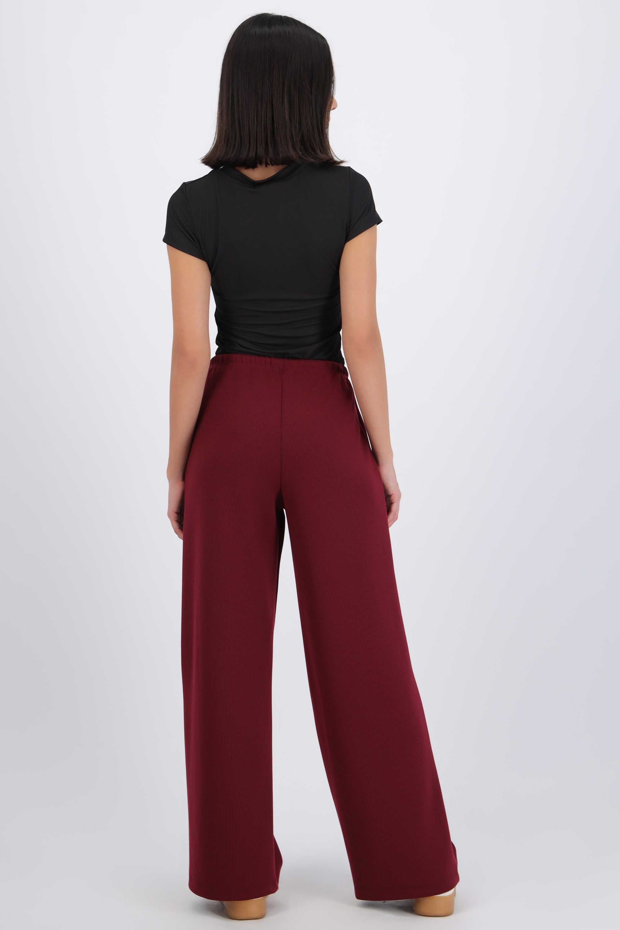 Pantalón amplio detalle jareta