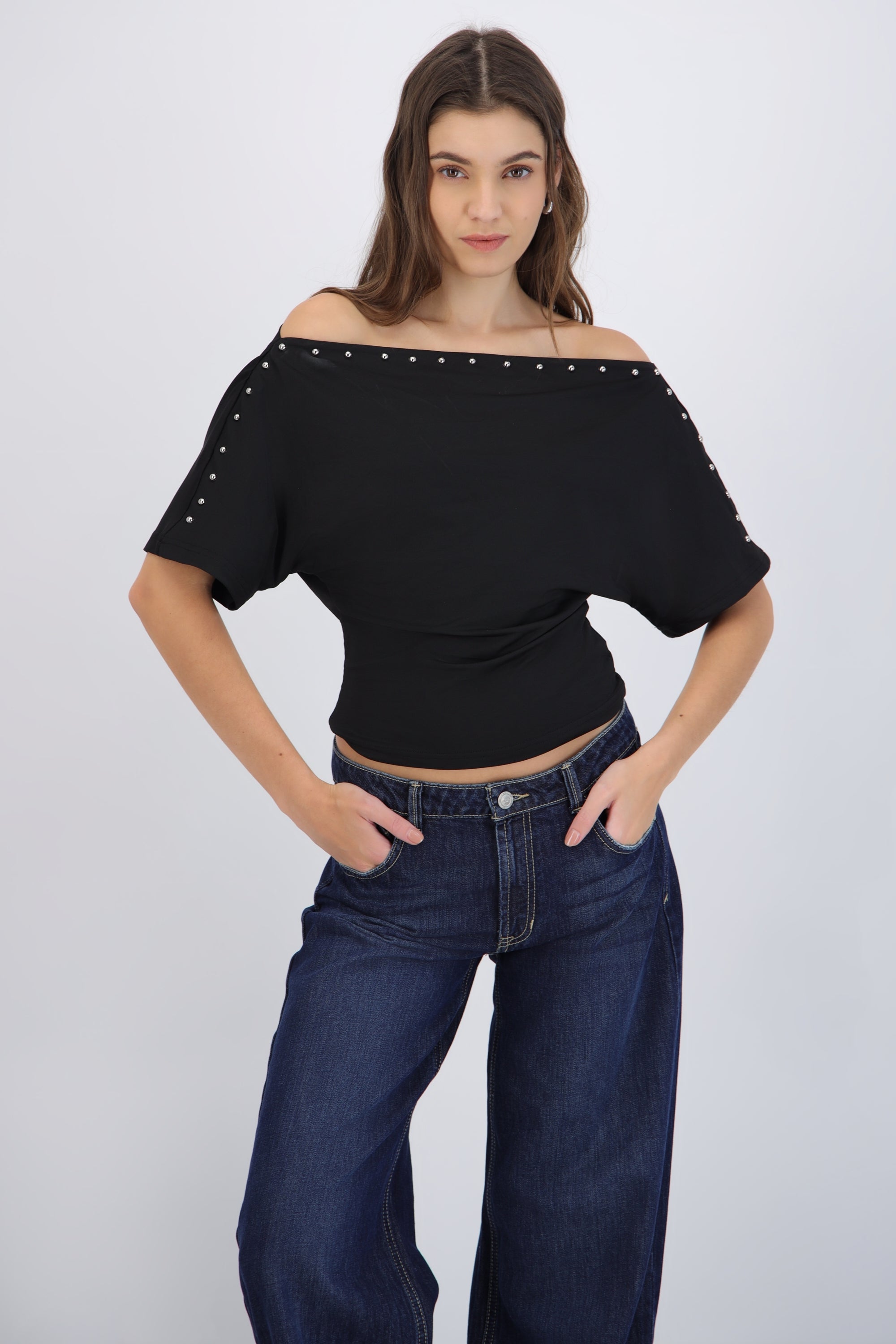 Top off-shoulders con studs
