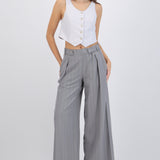 Pantalón rayas detalle pretina botones