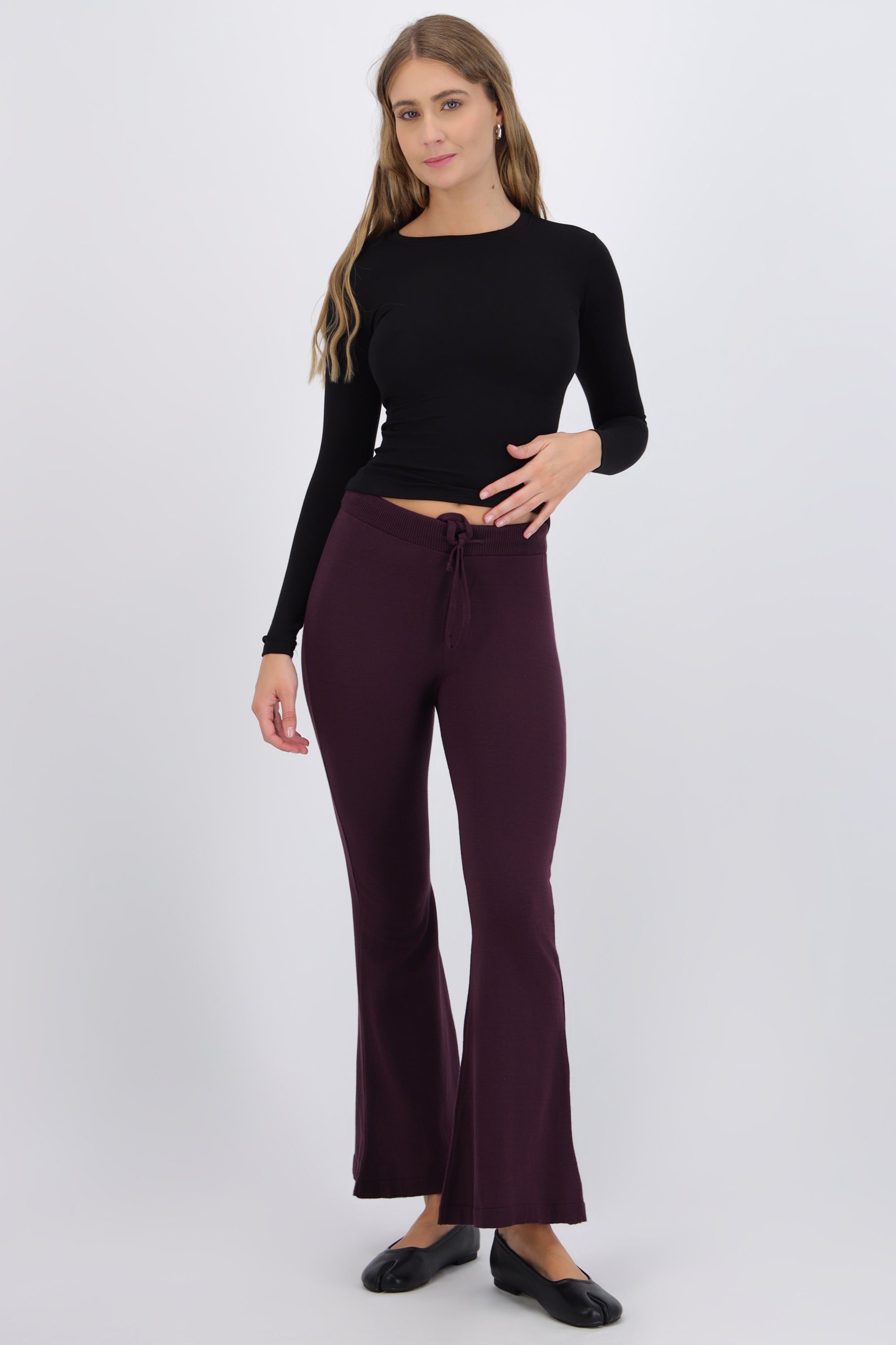 Pantalón flare tejido detalle jareta