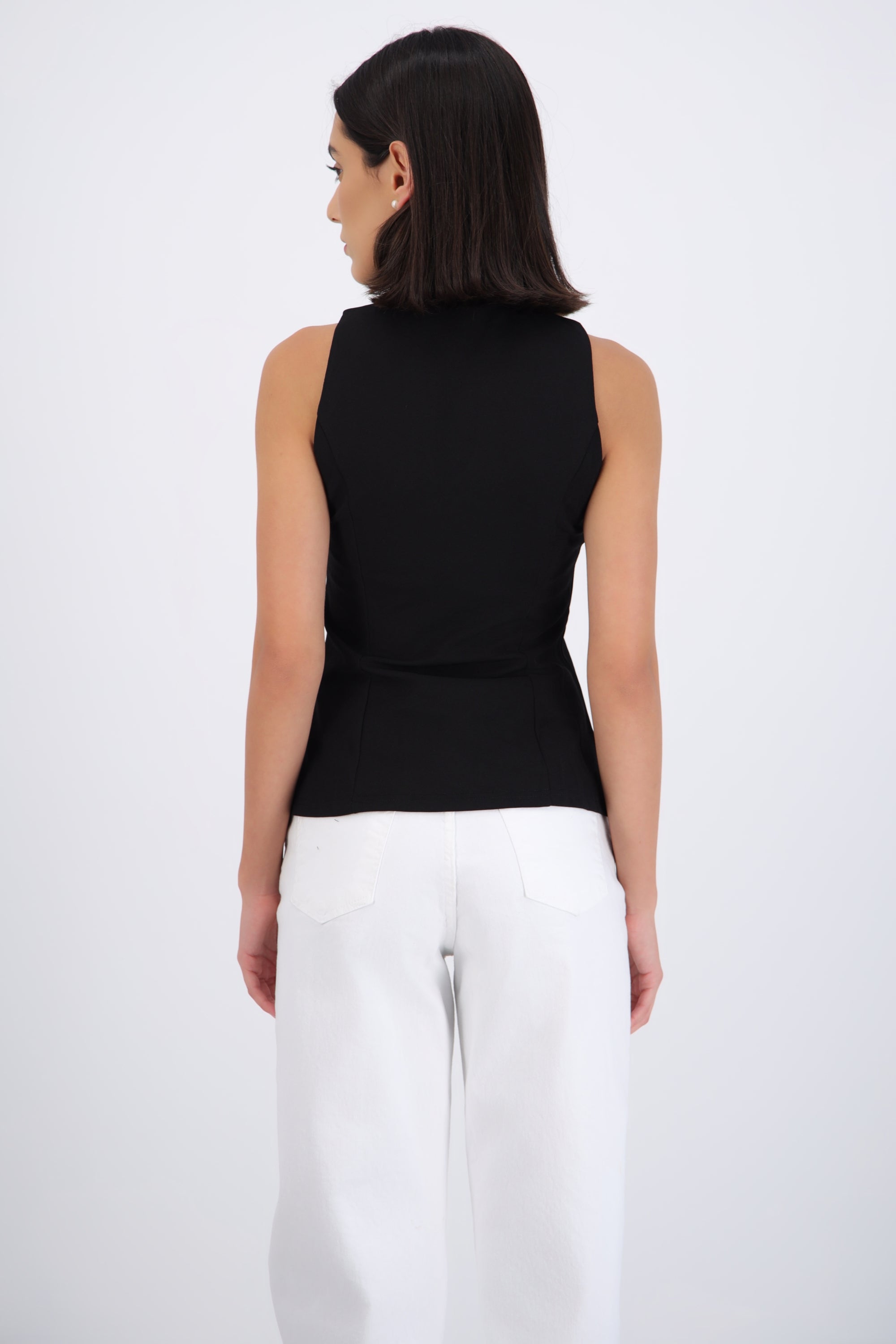 Top escote gota con alamar