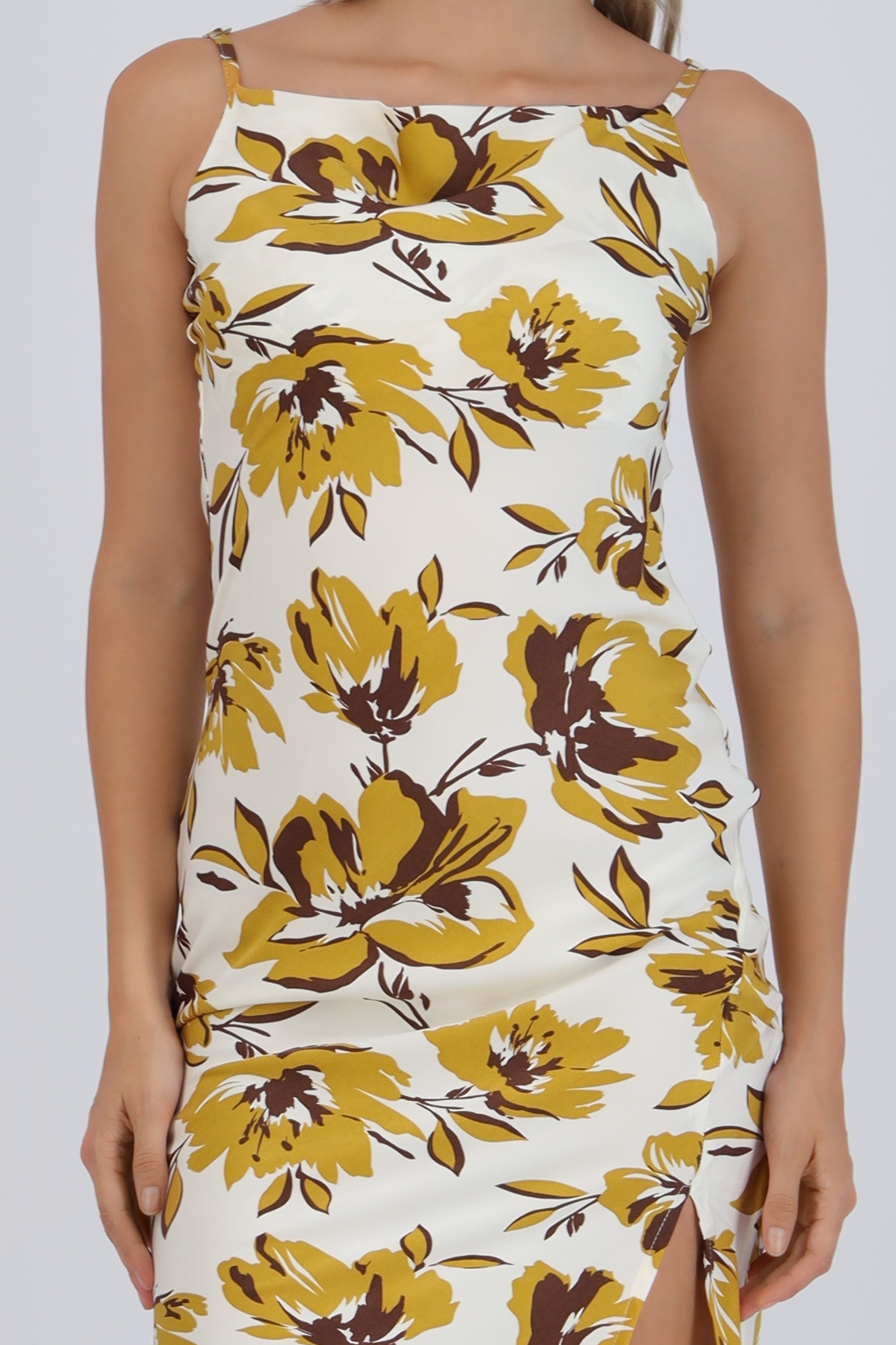 Vestido midi satinado flores