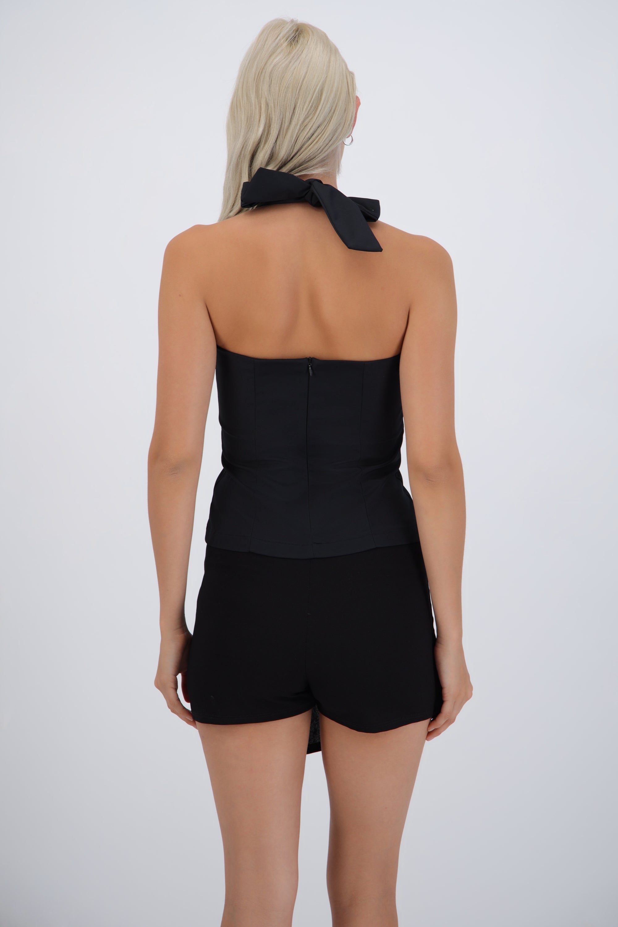 Top halter detalle pinzas