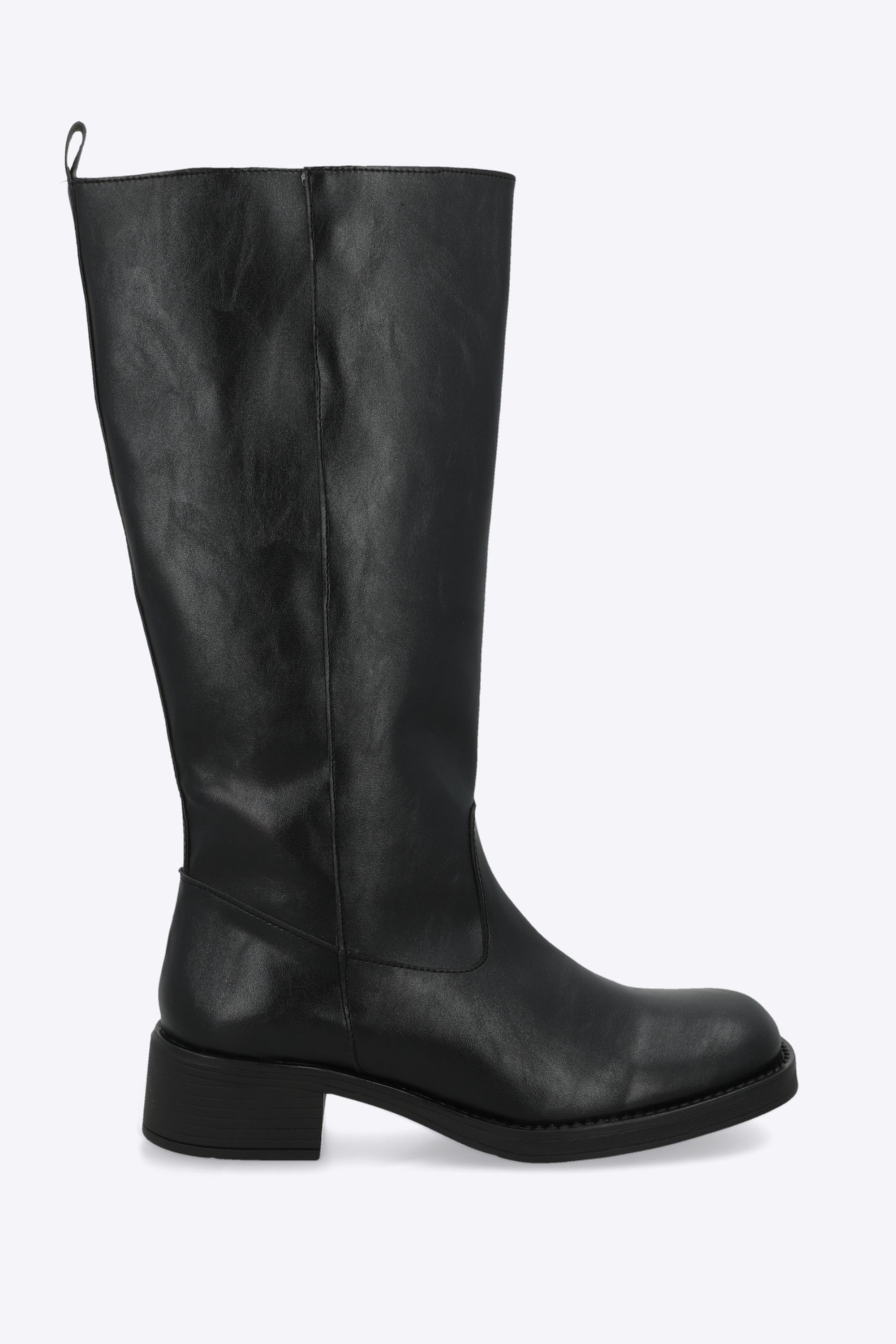 Bota alta lisa punta cuadrada