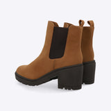 Botin chelsea gamucina