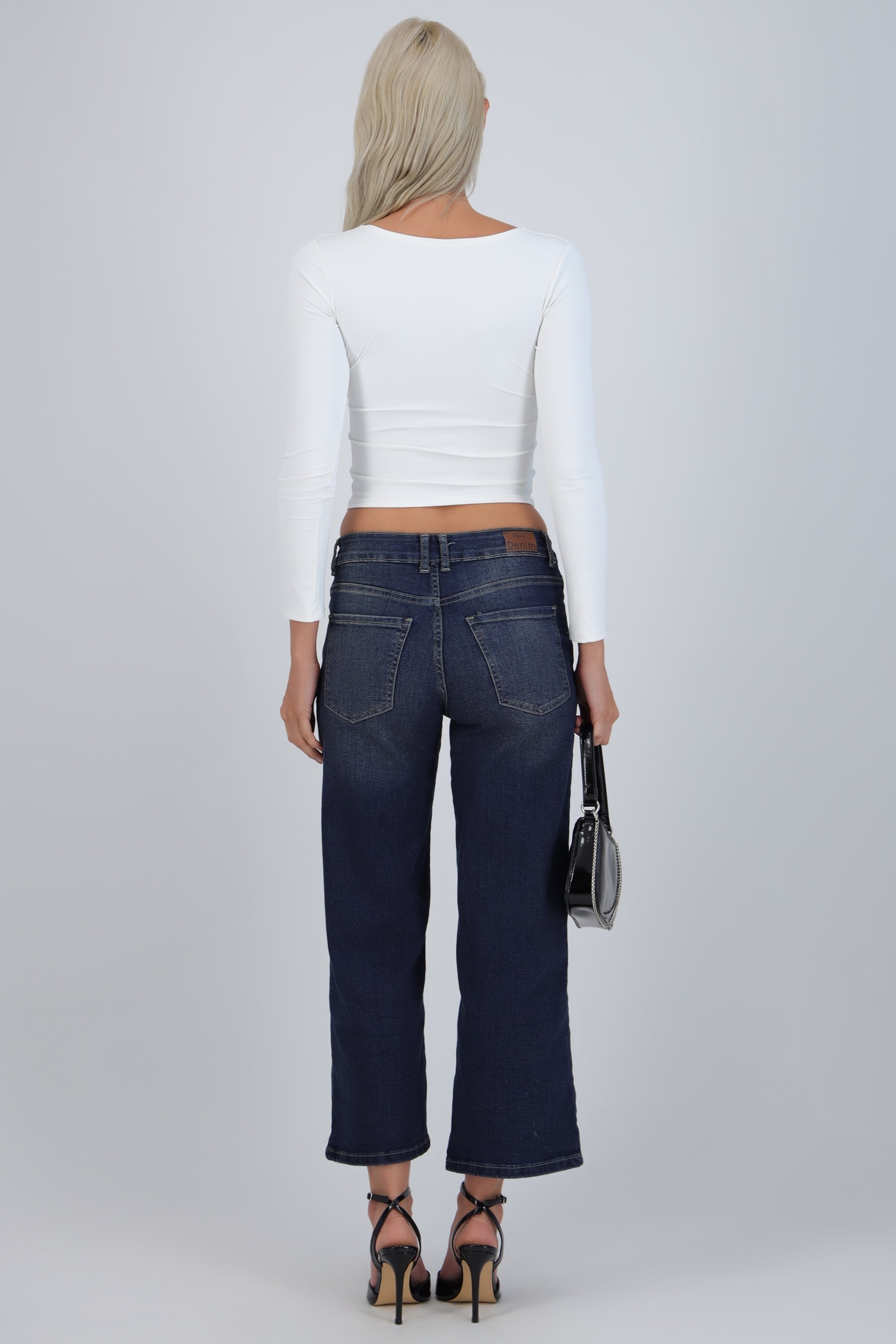 Jeans cropped amplios
