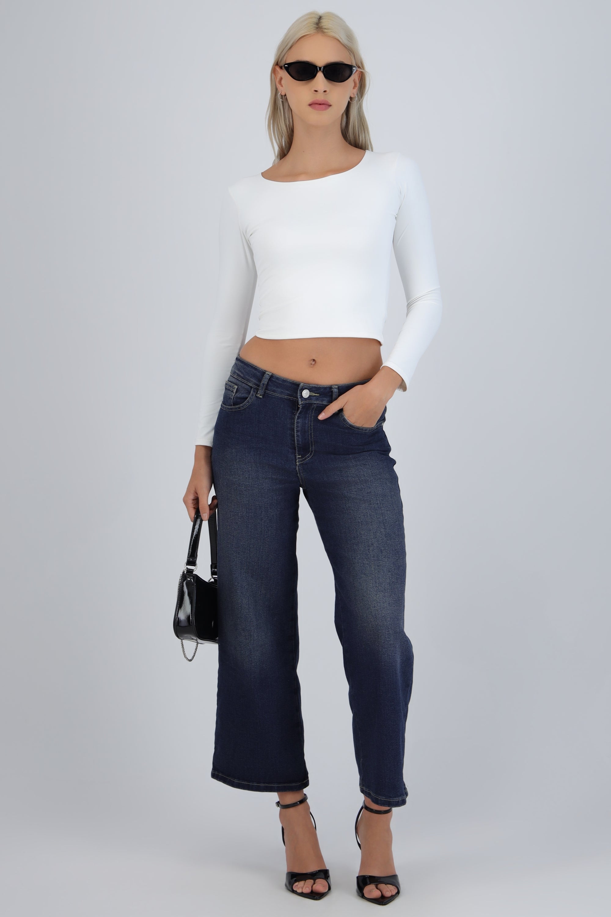 Jeans cropped amplios