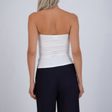 Top bandeau fruncido con aberturas