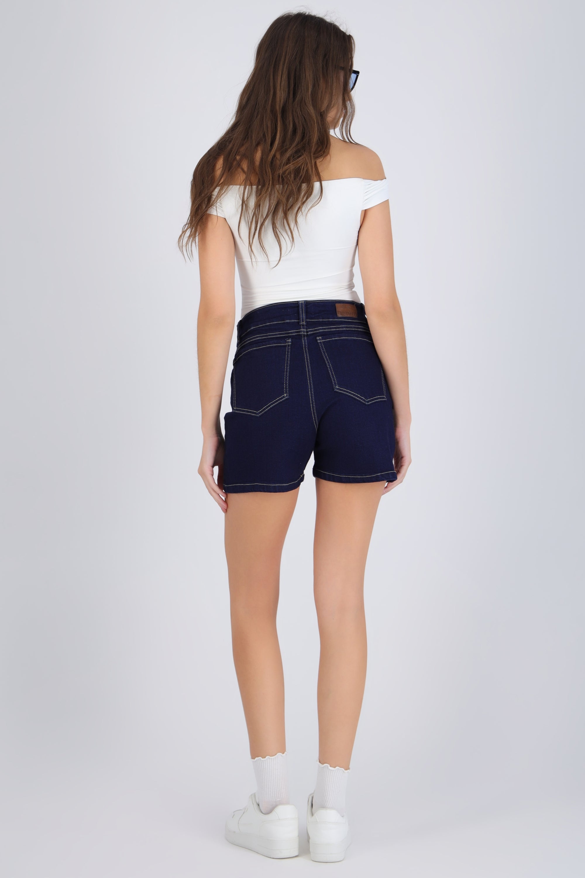 Denim shorts tiro medio