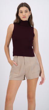 Top tejido sin manga cuello alto