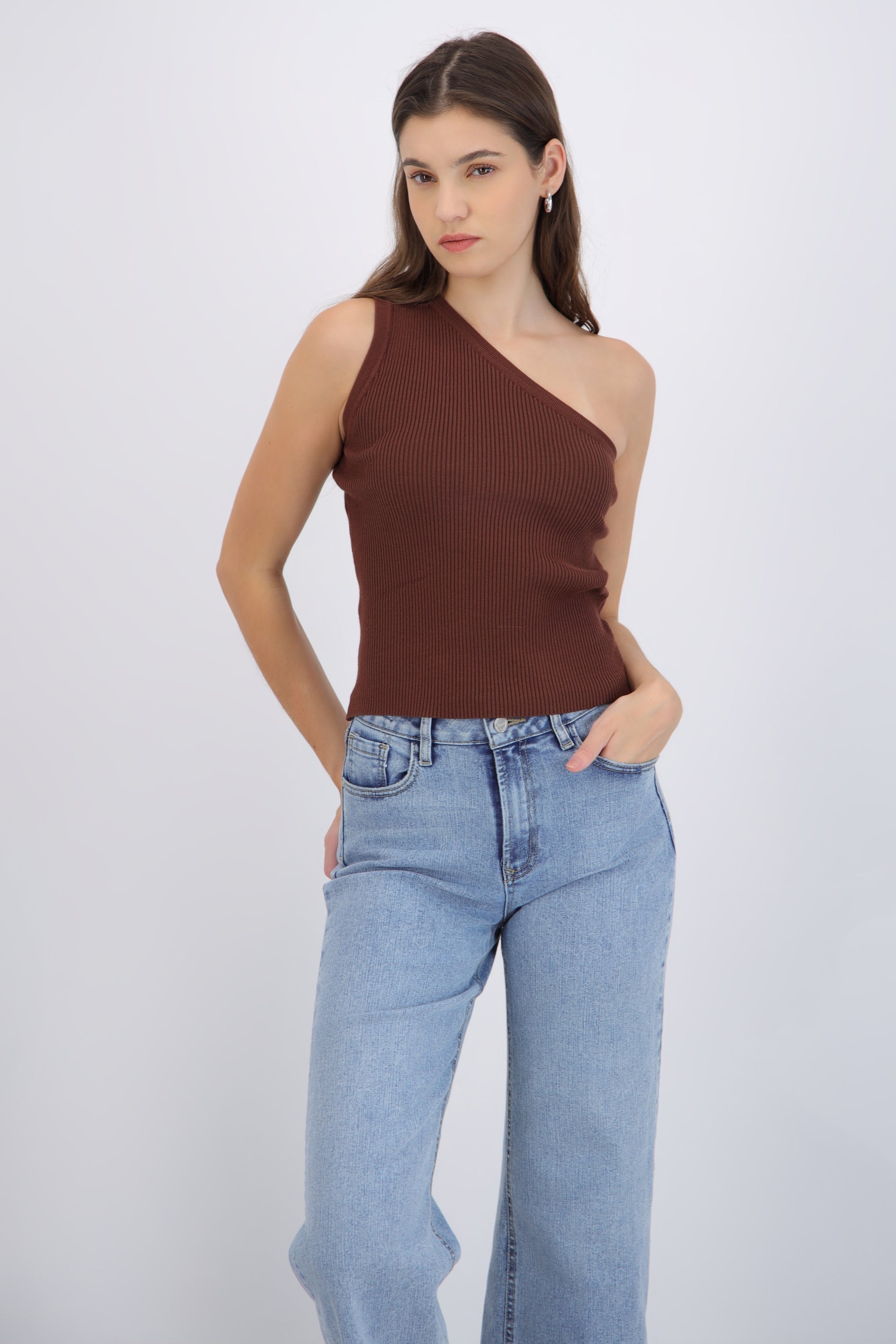 Top one shoulder tejido