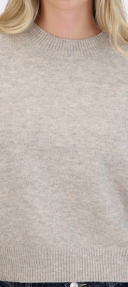 Suéter cuello redondo textura suave