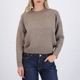 Suéter cuello redondo textura suave