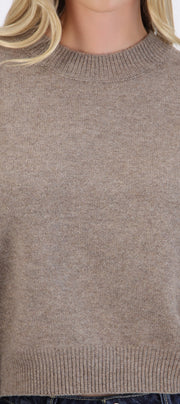 Suéter cuello redondo textura suave