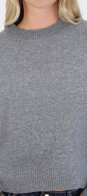 Suéter cuello redondo textura suave