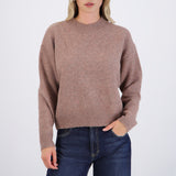 Suéter cuello redondo textura suave