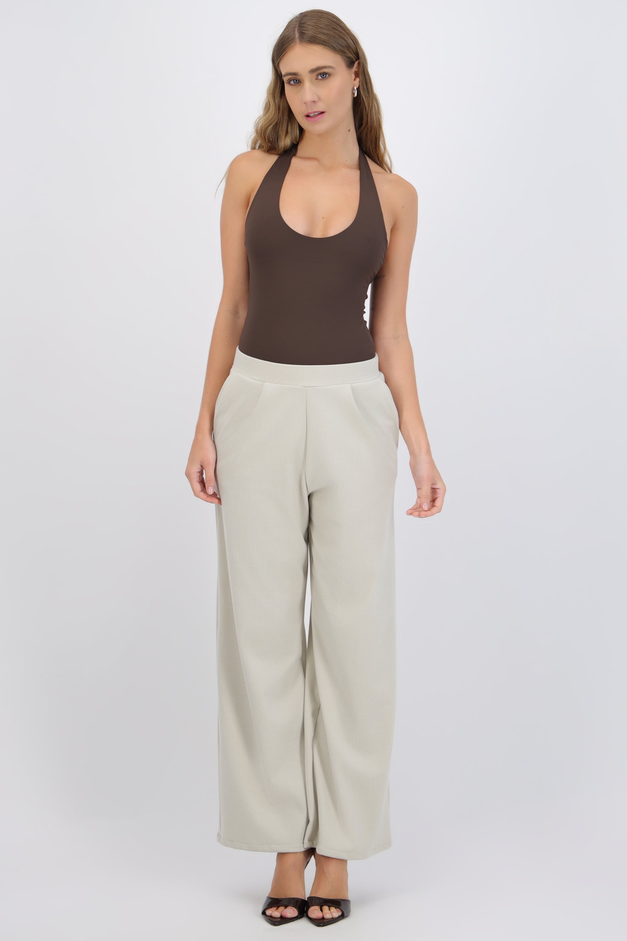 Pantalón pinzas amplio