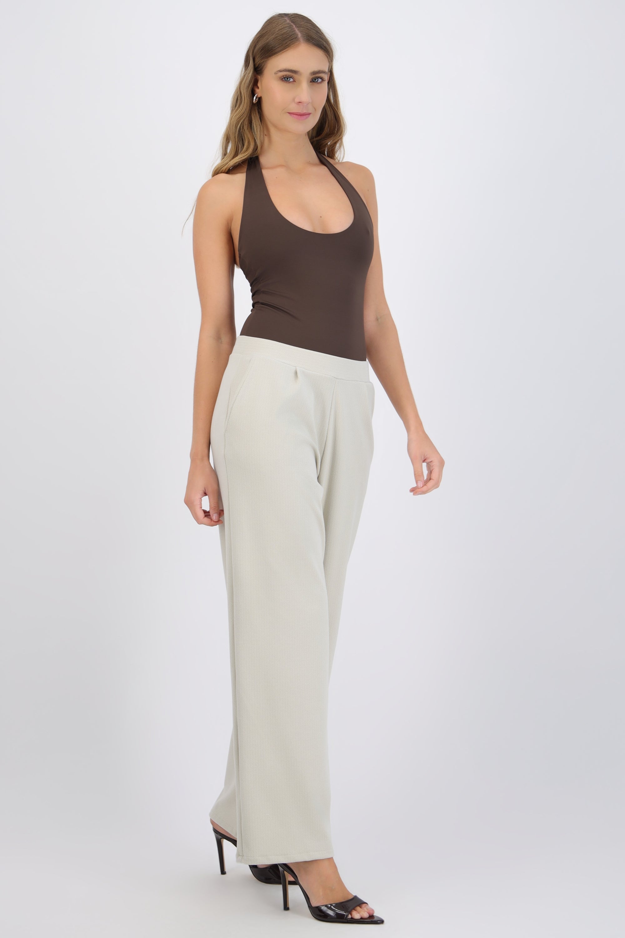 Pantalón pinzas amplio