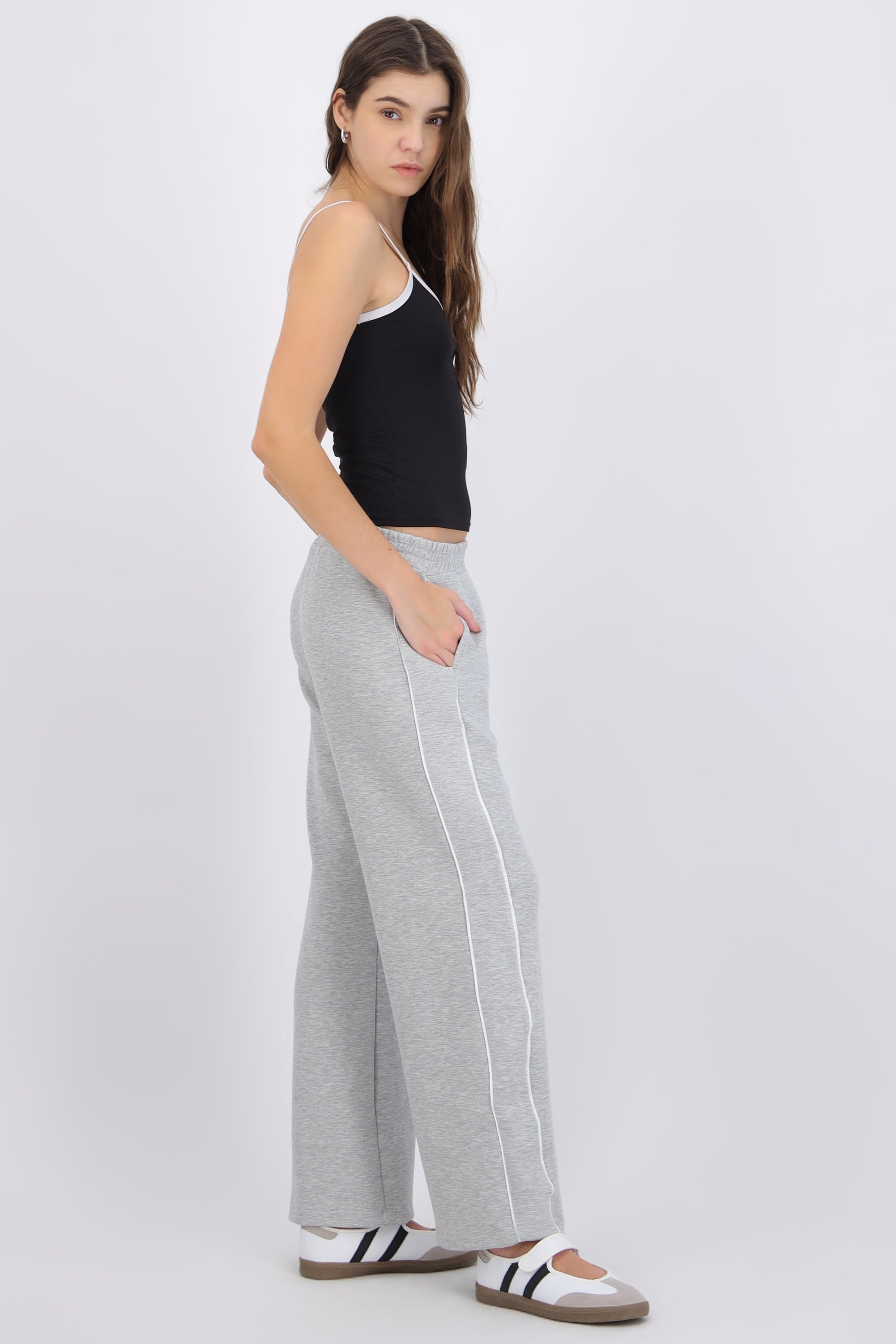 Pants con dos lineas contrastes