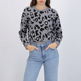 Suéter cuello redondo detalle leopardo
