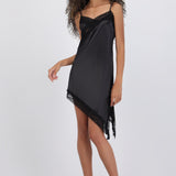 Vestido mini asimetrico encaje
