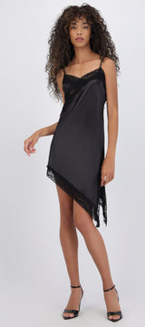 Vestido mini asimetrico encaje